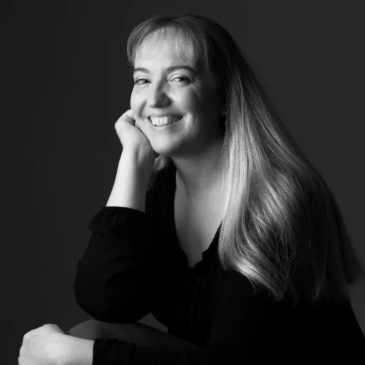 Interview de Hélène Gravelines de Plumes Ascendantes : Révolutionner l'édition de l'imaginaire