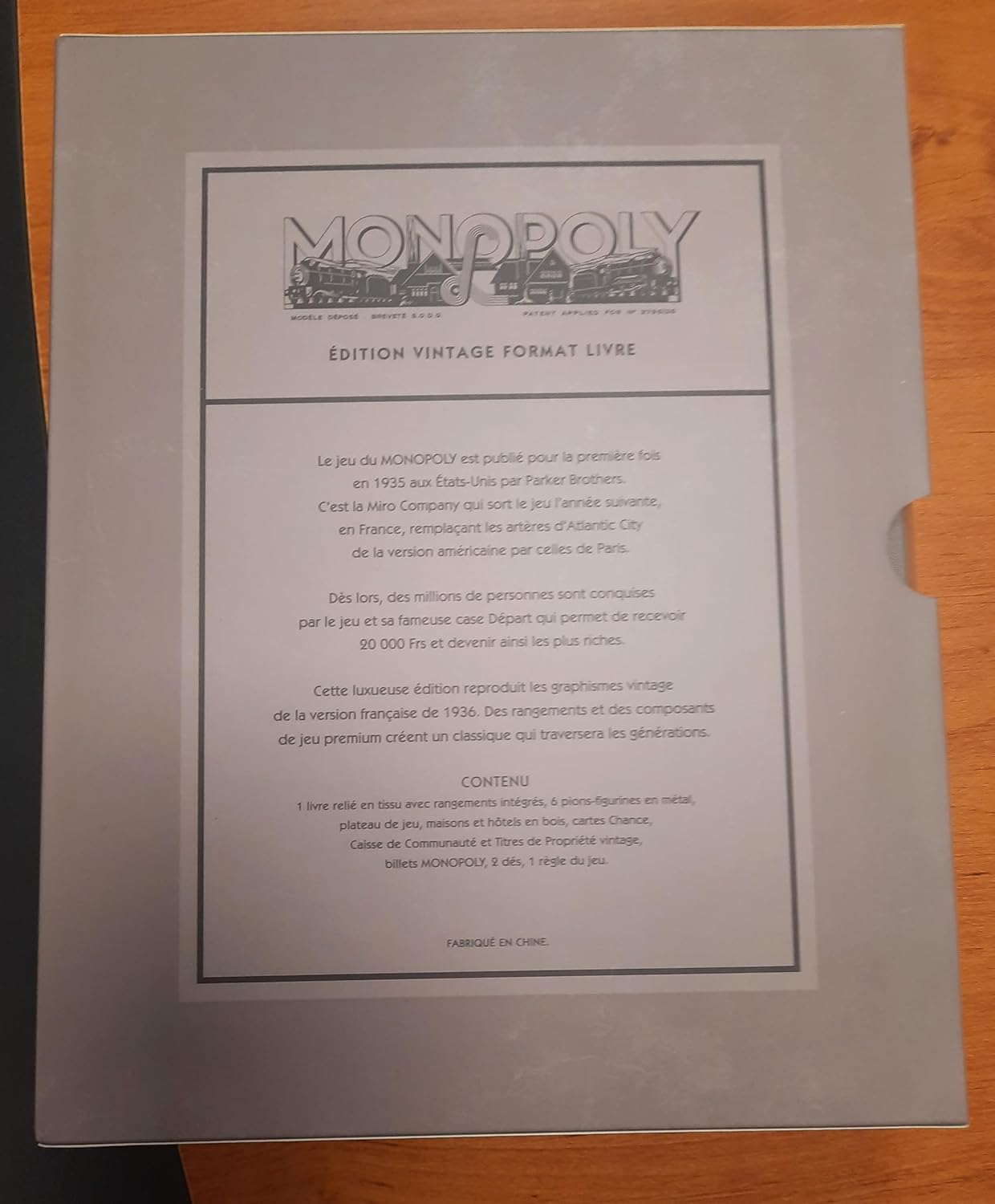 Monopoly Édition Vintage Boite Format Livre - Jeu de Société Classique Version 1936 pour Famille & Enfants dès 8 Ans - Monopoly Collector Premium comme Un Livre - 2–6 Joueurs - en Français