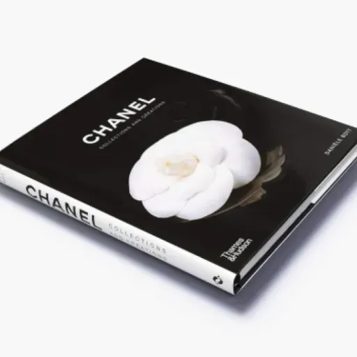 Test Chanel: Collections and Creations : le beau livre qui fait autant déco que lecture