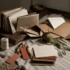 Presskit éditorial : structurer un dossier de presse efficace pour les maisons d’édition et les auteurs